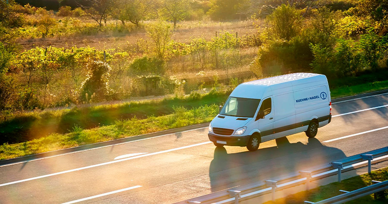 Kuehne+Nagel investe em frota de veículos elétricos para operações last mile no Brasil 